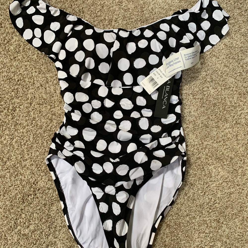 NWT La Blanca Swimsuit